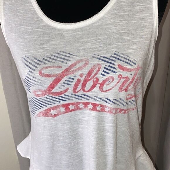 #127 Tank top  - Picture 2 of 4